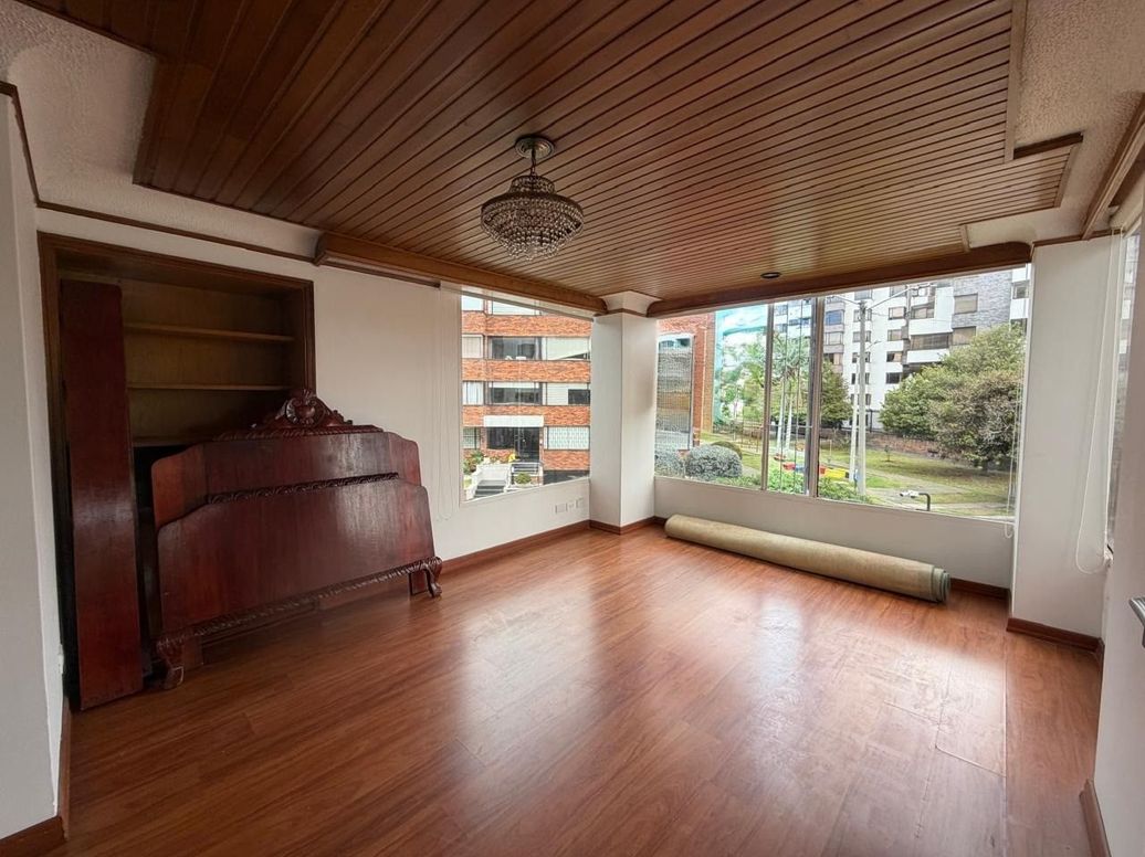 Apartamento de 2 alcobas en venta en Santa Barbara Central, Bogotá, 89 m² · foto 15 de 15