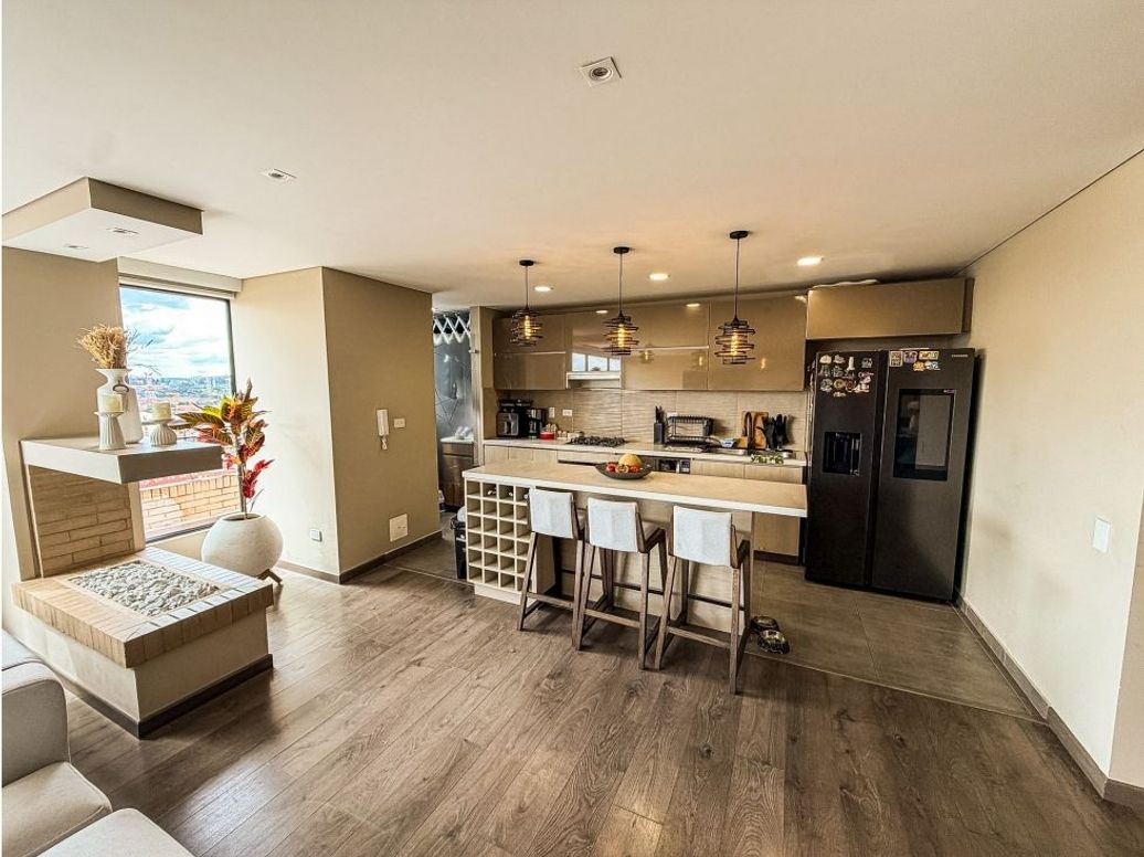Apartamento de 3 alcobas en venta en Andes Norte, Bogotá, 176 m² · foto 5 de 20