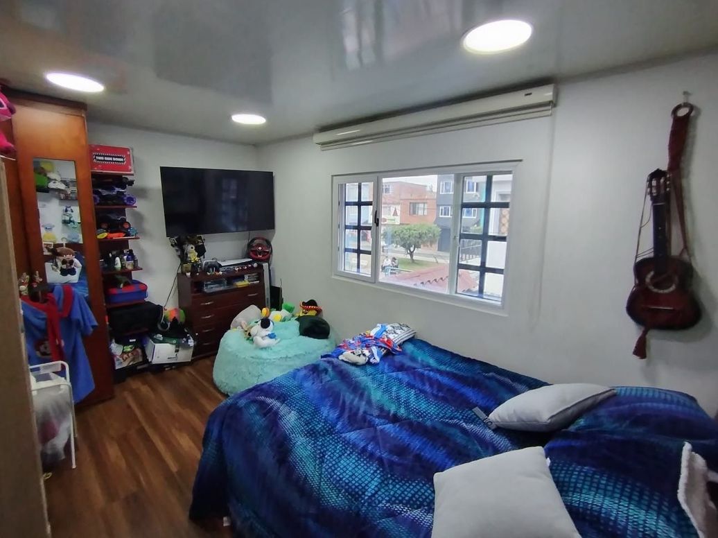 Casa de 4 alcobas en venta en Carimagua I Sector, Bogotá, 243 m² · foto 18 de 20