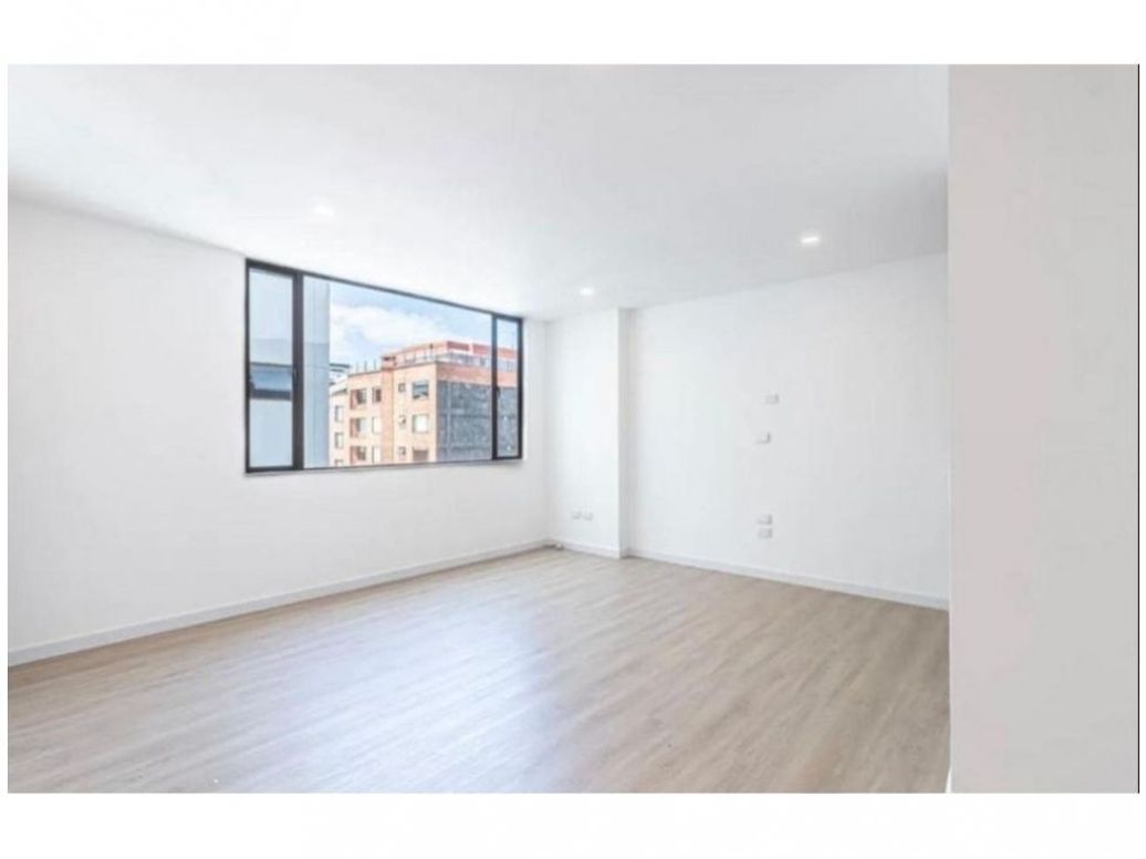 Apartamento de 1 alcoba en venta en Santa Barbara, Bogotá, 58 m² · foto 4 de 5