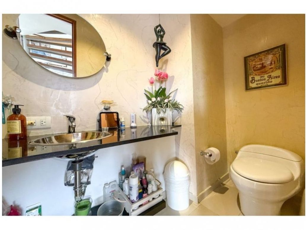 Apartamento de 3 alcobas en venta en Cedritos, Bogotá, 208 m² · foto 16 de 18