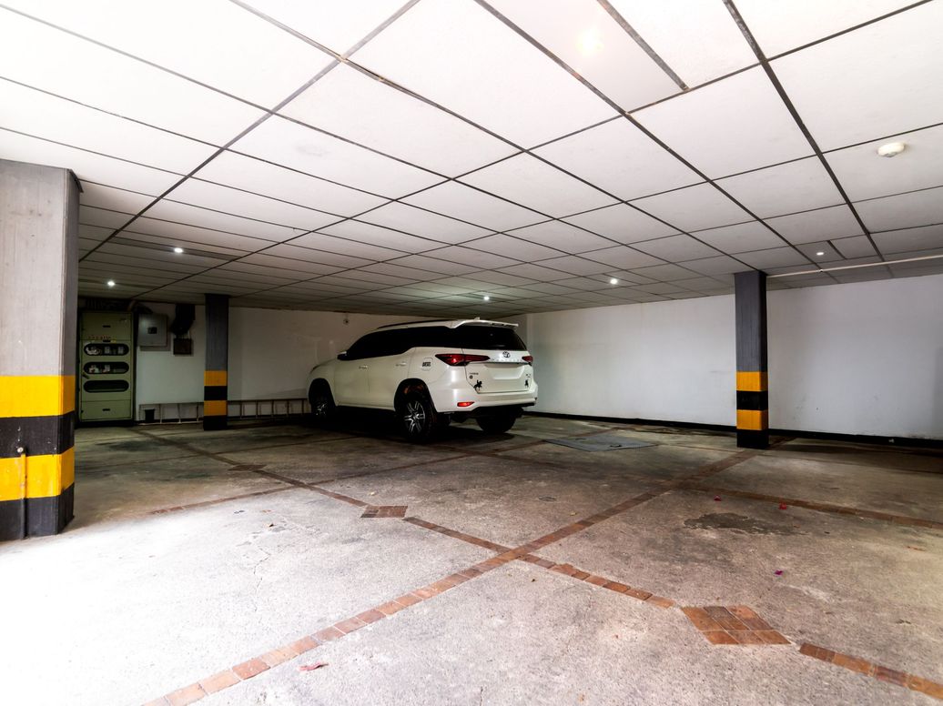 Apartamento de 4 alcobas en venta en Bosque De Pinos, Bogotá, 206 m² · foto 4 de 20