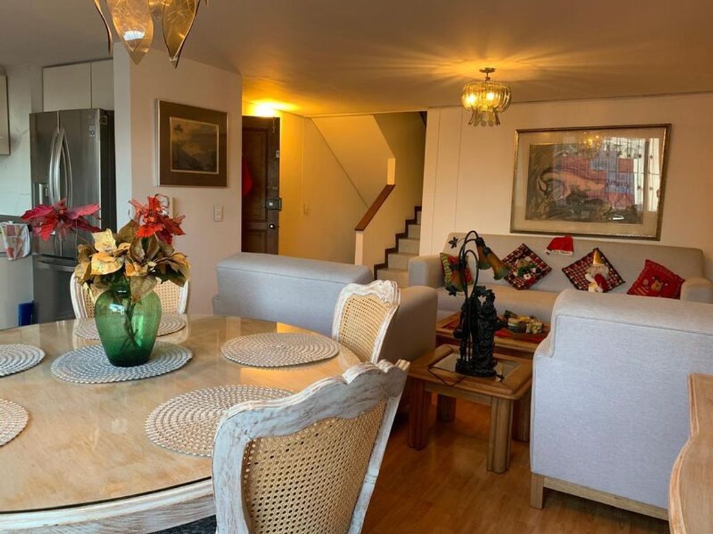 Apartamento de 4 alcobas en venta en Polo Club, Bogotá, 133 m² · foto 2 de 13