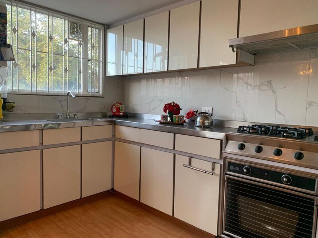 Apartamento de 4 alcobas en venta en Polo Club, Bogotá, 133 m² · foto 3 de 13