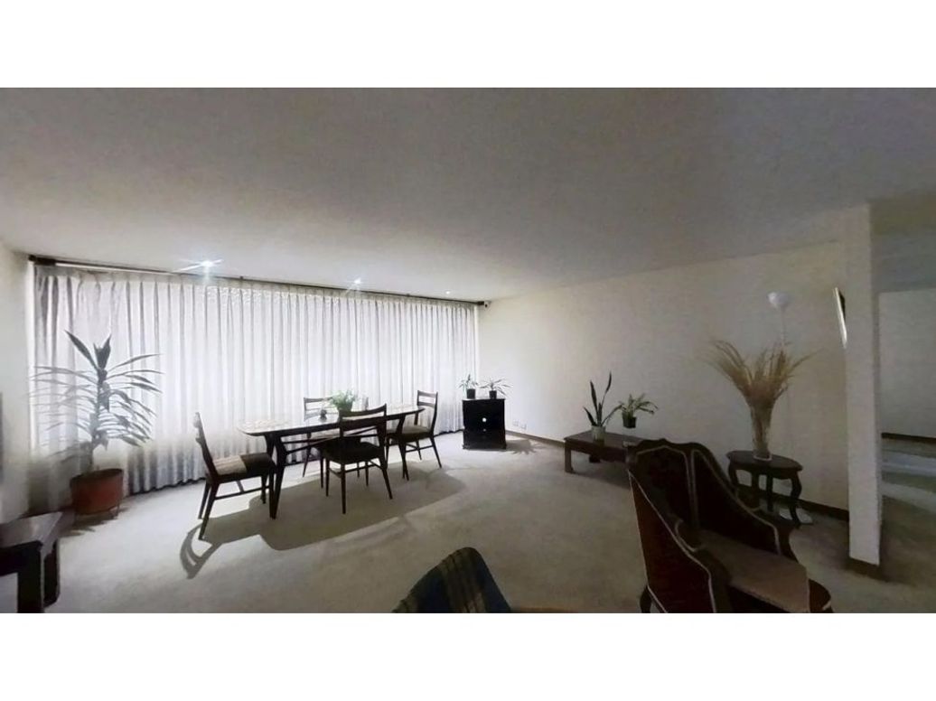 Apartamento de 4 alcobas en venta en Chapinero, Bogotá, 191 m² · foto 2 de 10