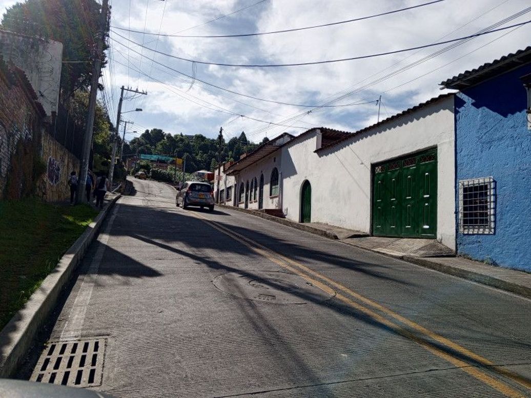 Casa de 7 alcobas en venta en Suba Urbano, Bogotá, 335 m² · foto 2 de 20