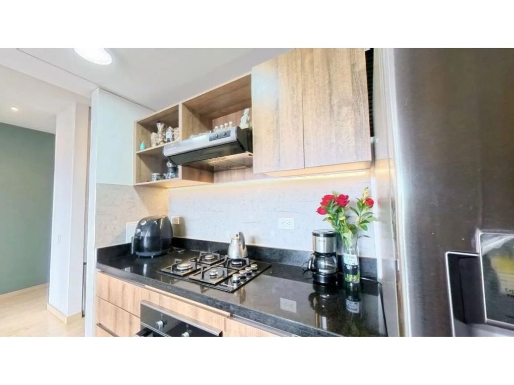 Apartamento de 2 alcobas en venta en Usaquén, Bogotá, 76 m² · foto 6 de 9