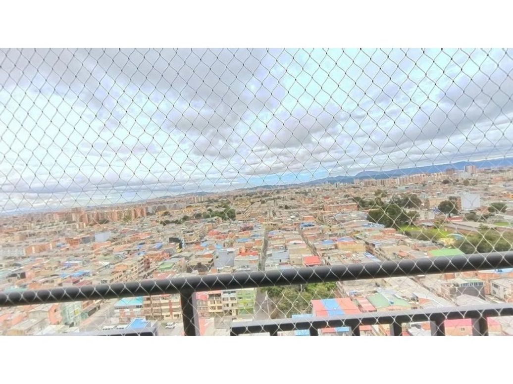 Apartamento de 2 alcobas en venta en Usaquén, Bogotá, 76 m² · foto 4 de 9