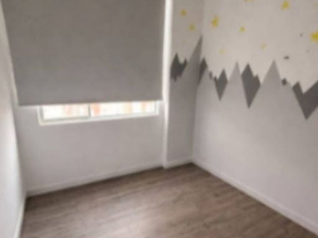 Apartamento de 2 alcobas en venta en El Cedro Engativa, Bogotá, 40 m² · foto 2 de 12