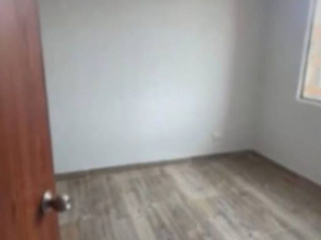Apartamento de 2 alcobas en venta en El Cedro Engativa, Bogotá, 40 m² · foto 6 de 12