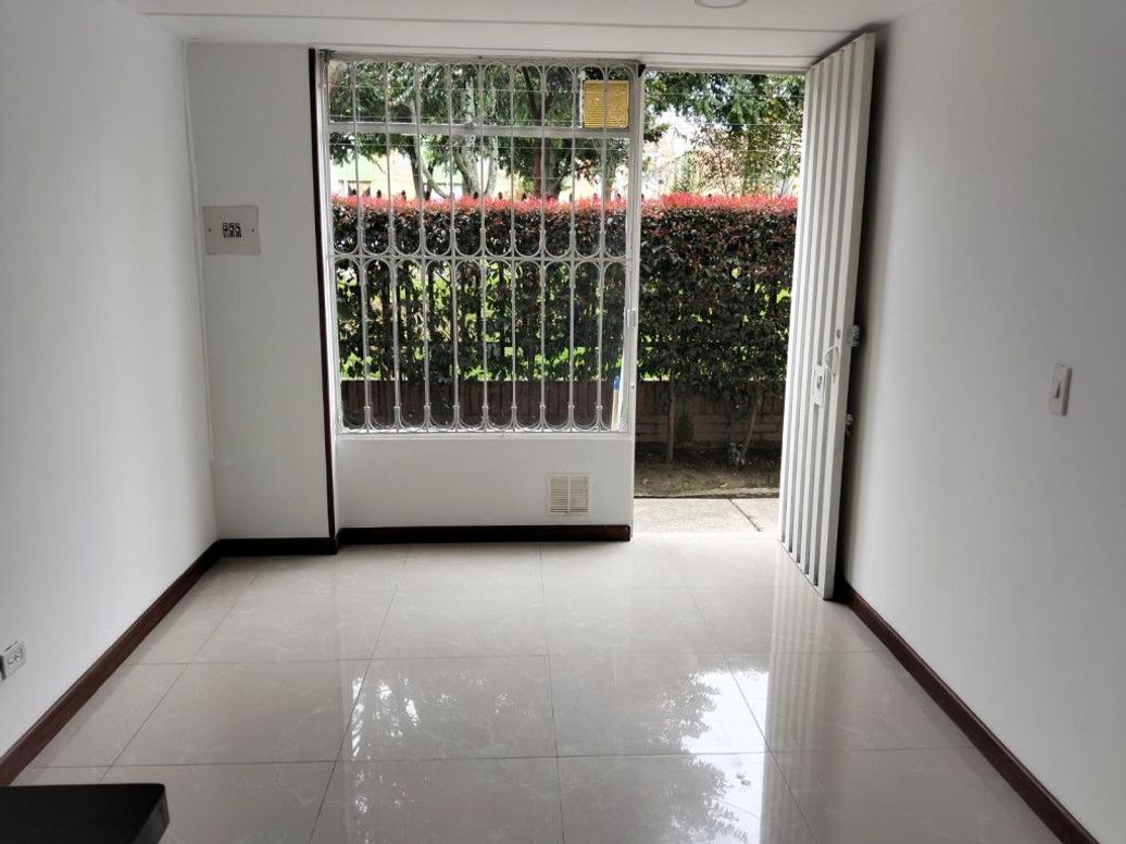 Casa en arriendo en Cr Fontana Grande Reservado Et I Ph, Bogotá · foto 4 de 20