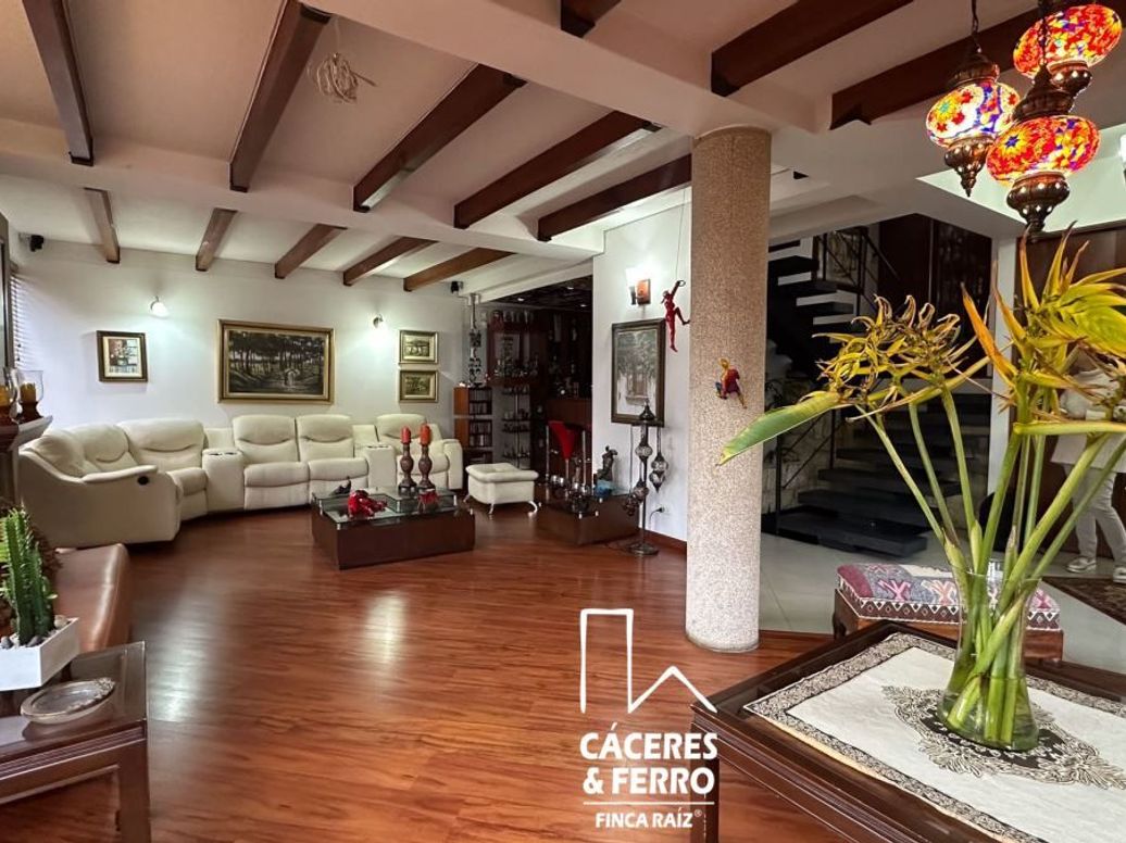 Casa de 4 alcobas en venta en Cedro Golf, Bogotá, 219 m² · foto 3 de 20