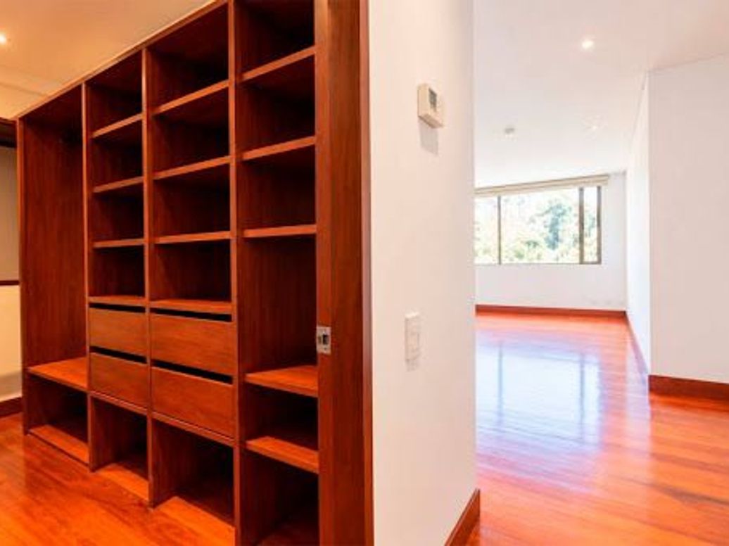 Apartamento de 3 alcobas en venta en Quinta Camacho, Bogotá, 265 m² · foto 18 de 20