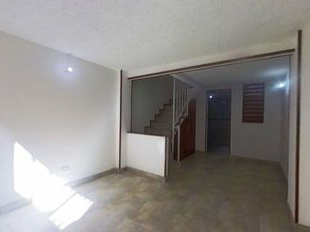 Casa de 4 alcobas en venta en Conejera, Bogotá, 80 m² · foto 2 de 14