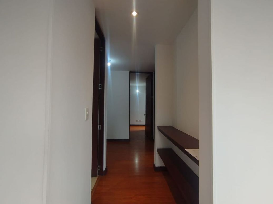 Apartamento de 3 alcobas en arriendo en El Codito, Bogotá, 88 m² · foto 7 de 17