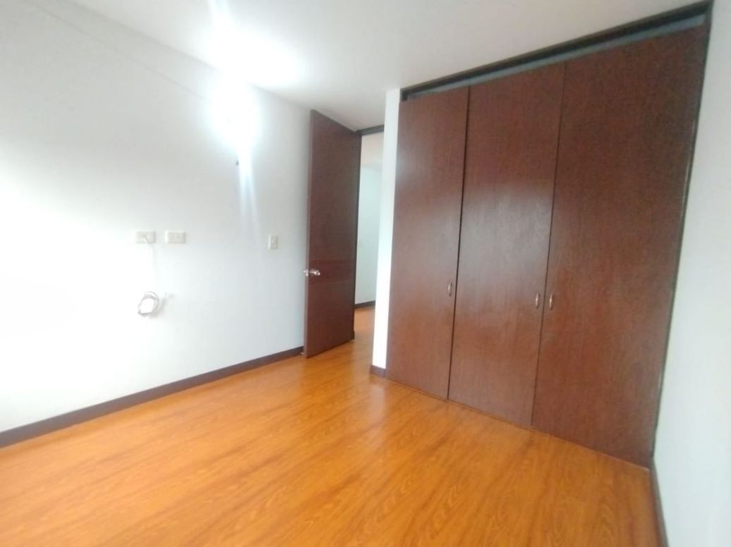 Apartamento de 3 alcobas en arriendo en El Codito, Bogotá, 88 m² · foto 10 de 17