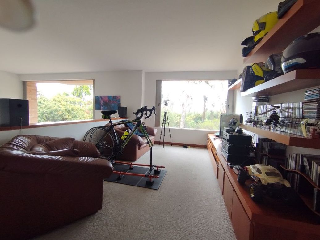 Apartamento de 4 alcobas en venta en Suba Naranjos, Bogotá, 267 m² · foto 10 de 19