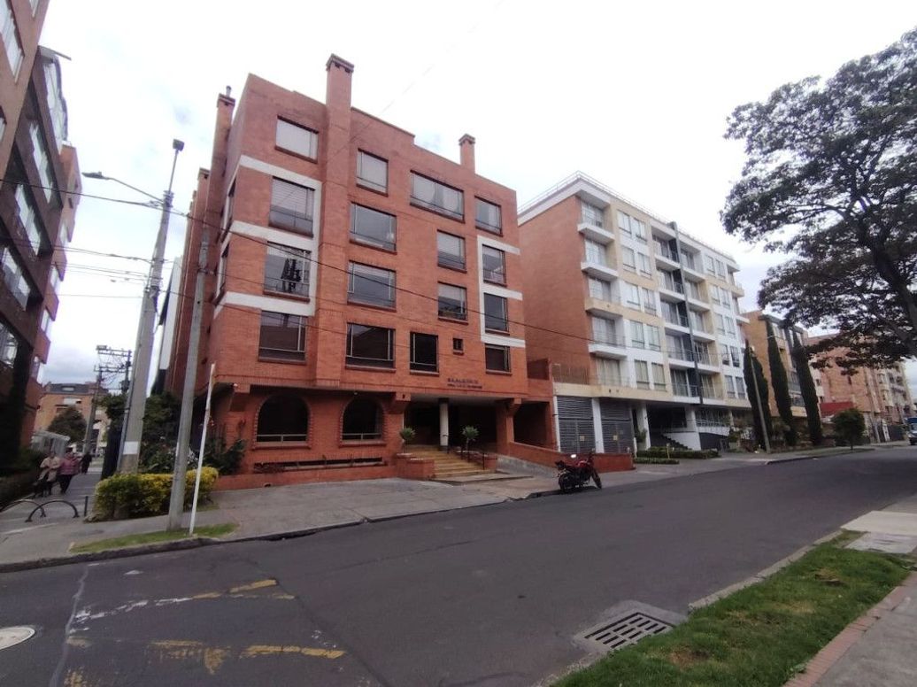 Apartamento de 2 alcobas en arriendo en Santa Barbara Occidental, Bogotá, 65 m² · foto 2 de 20