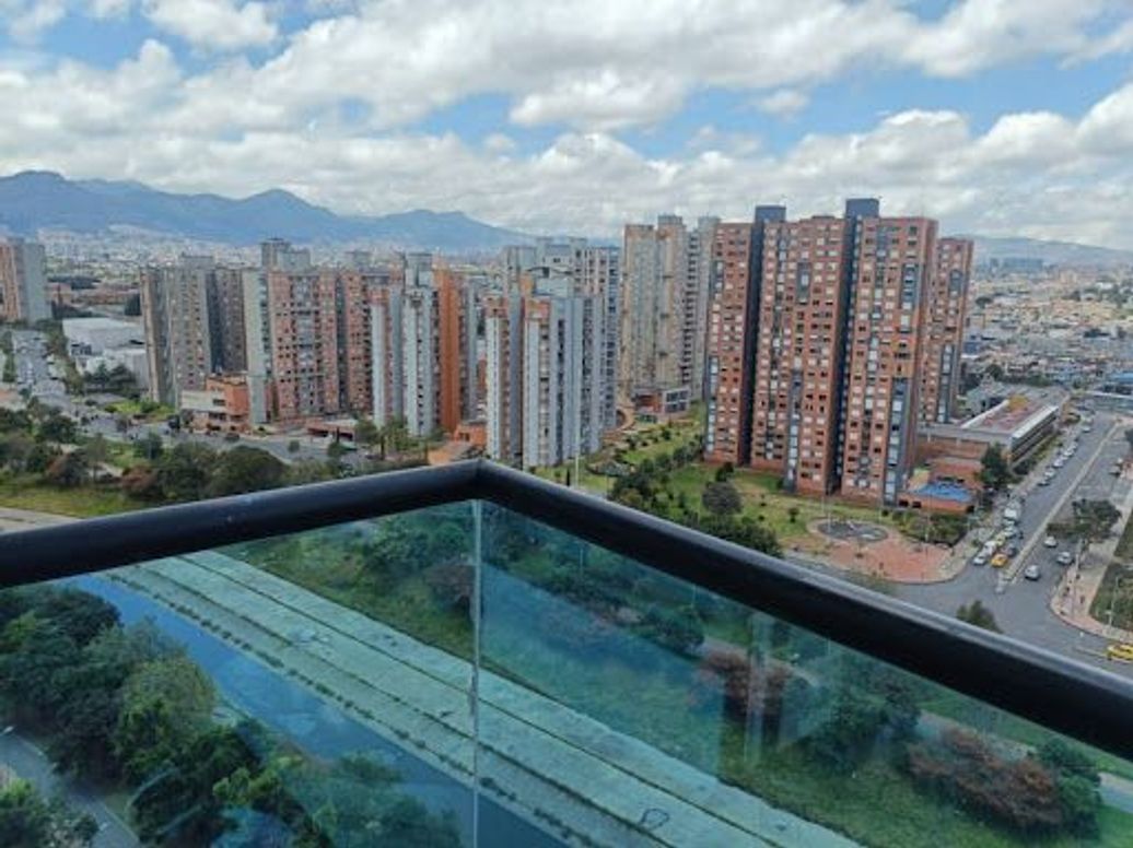 Apartamento de 4 alcobas en venta en Pontevedra, Bogotá, 106 m² · foto 4 de 20