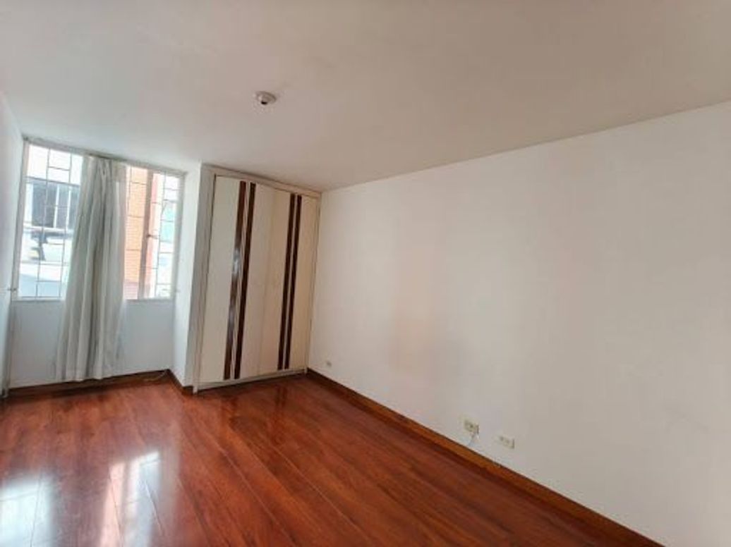 Apartamento de 2 alcobas en venta en Cedritos, Bogotá, 73 m² · foto 11 de 20