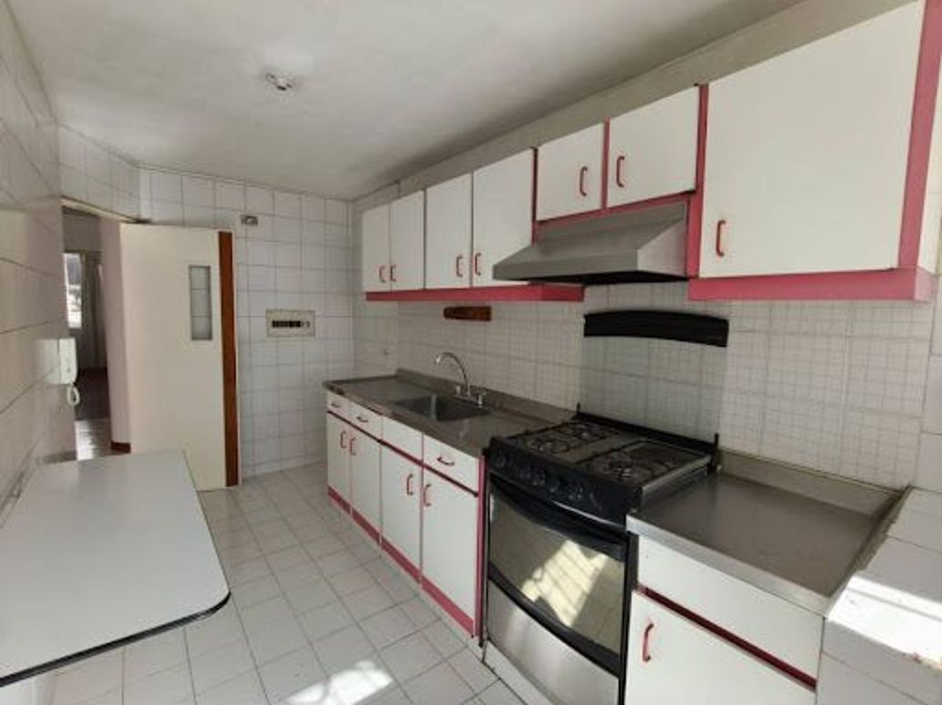 Apartamento de 2 alcobas en venta en Cedritos, Bogotá, 73 m² · foto 5 de 20