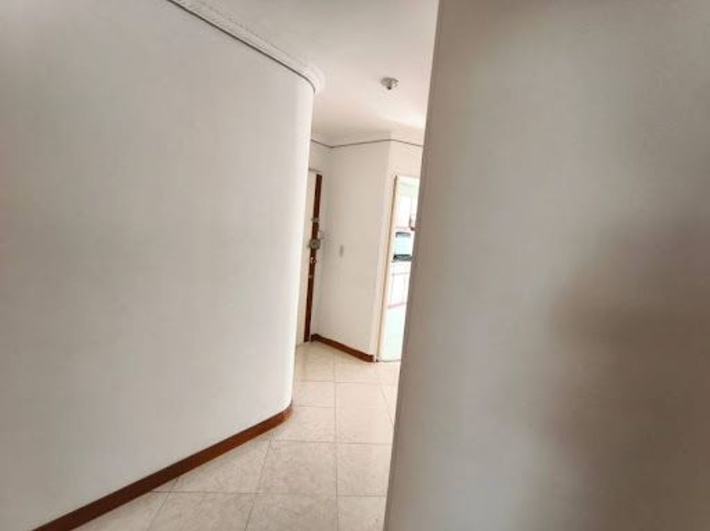 Apartamento de 2 alcobas en venta en Cedritos, Bogotá, 73 m² · foto 14 de 20