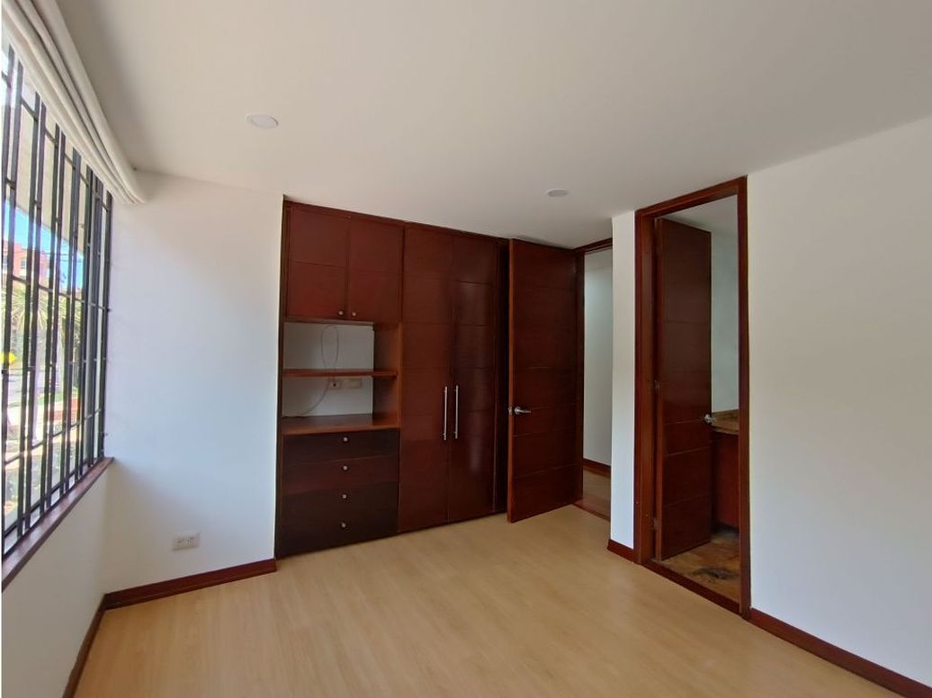 Apartamento de 2 alcobas en venta en Santa Bibiana, Bogotá, 67 m² · foto 9 de 14