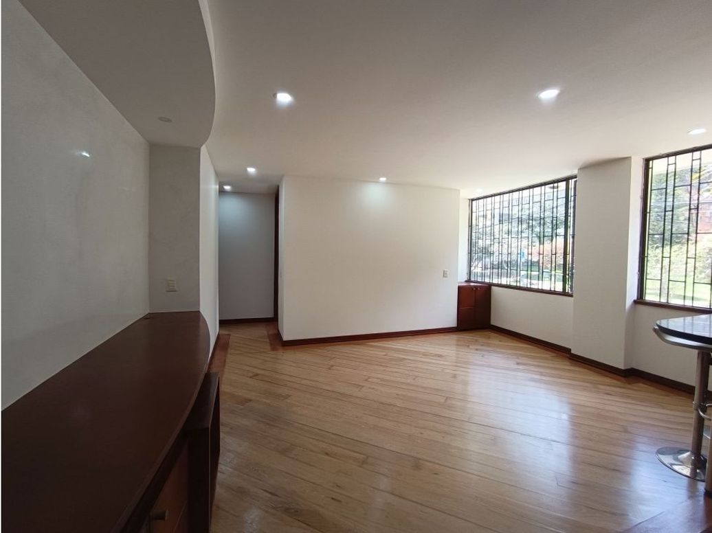 Apartamento de 2 alcobas en venta en Santa Bibiana, Bogotá, 67 m² · foto 4 de 14