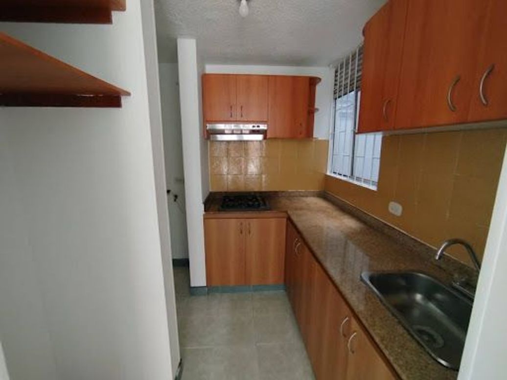 Apartamento de 3 alcobas en arriendo en Villas De Granada, Bogotá, 64 m² · foto 7 de 19