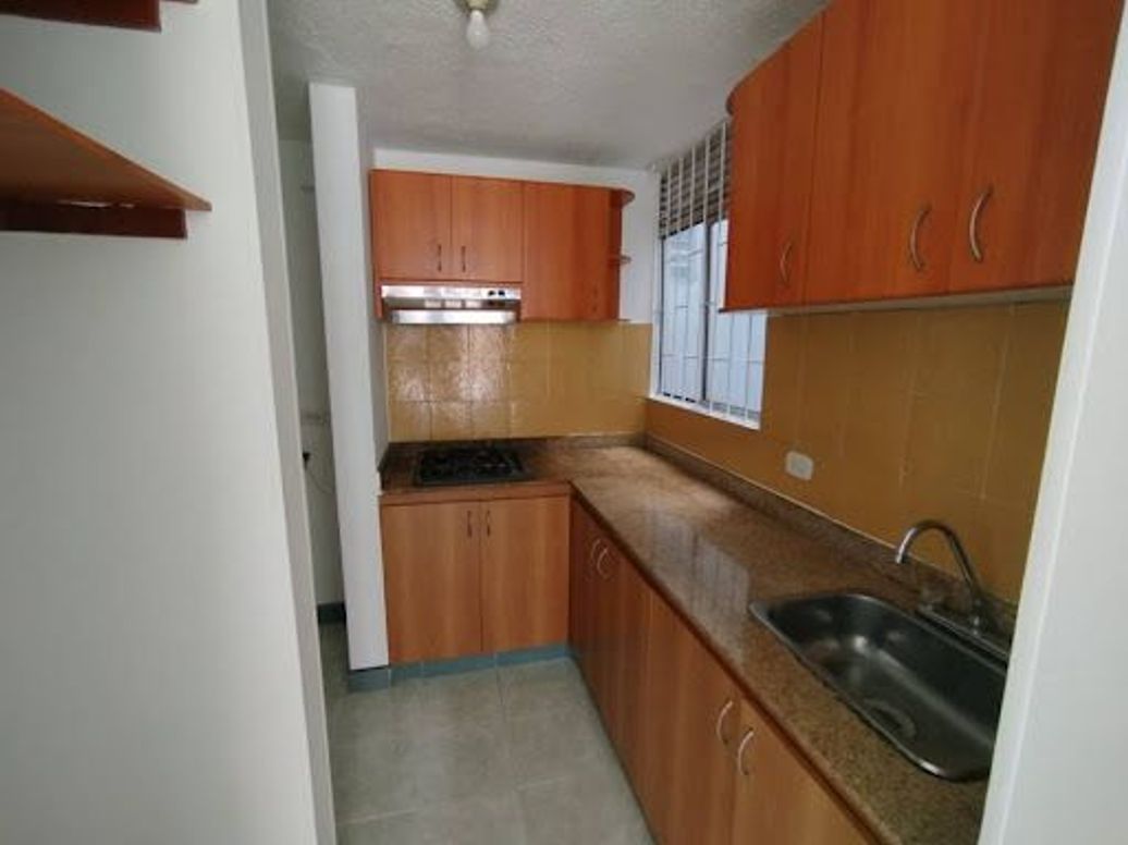 Apartamento de 3 alcobas en arriendo en Villas De Granada, Bogotá, 64 m² · foto 17 de 19