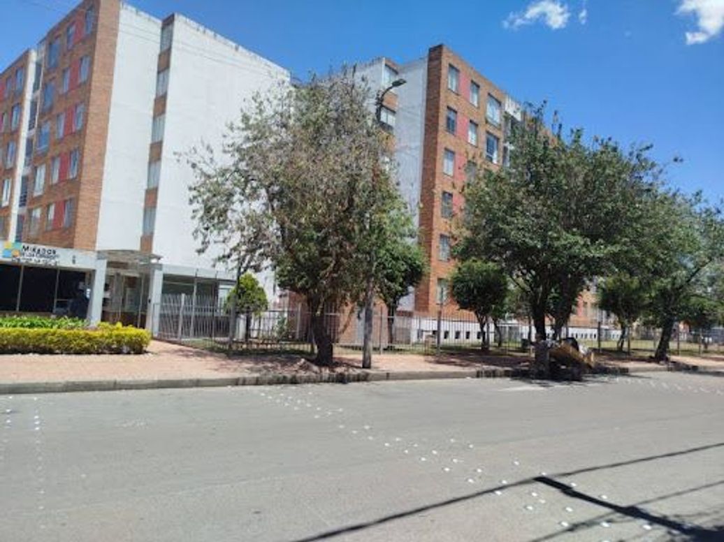 Apartamento de 3 alcobas en arriendo en Villas De Granada, Bogotá, 64 m² · foto 9 de 19