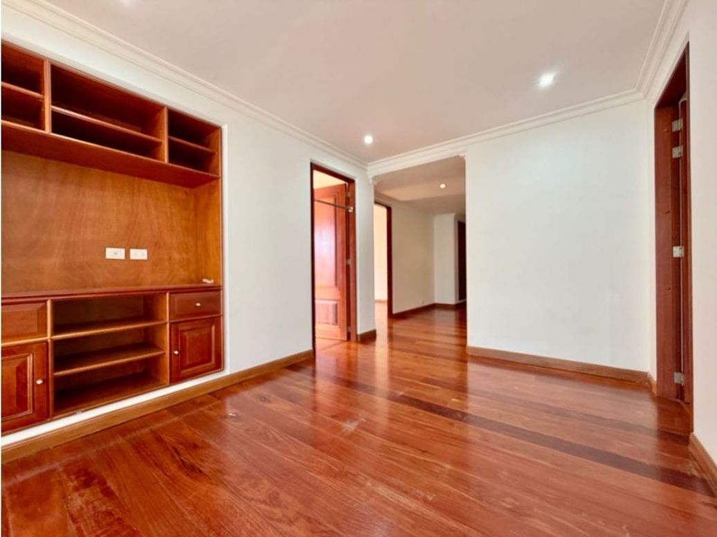 Apartamento de 4 alcobas en venta en Ciudadela Real, Bogotá, 318 m² · foto 5 de 20