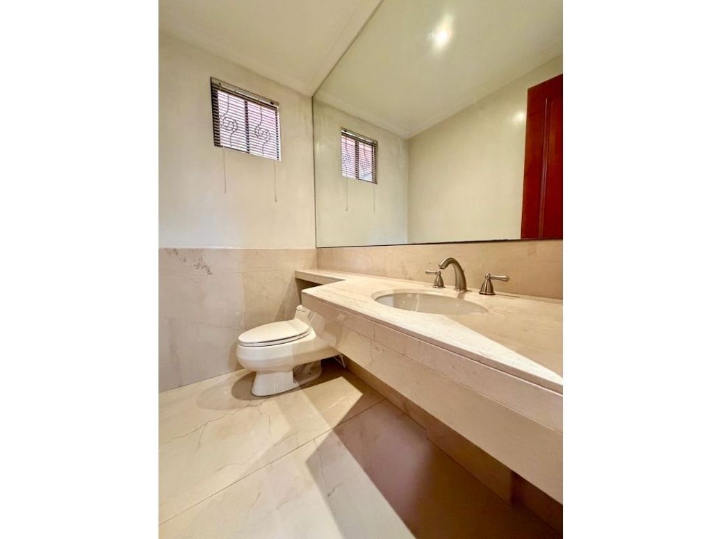 Apartamento de 4 alcobas en venta en Ciudadela Real, Bogotá, 318 m² · foto 17 de 20