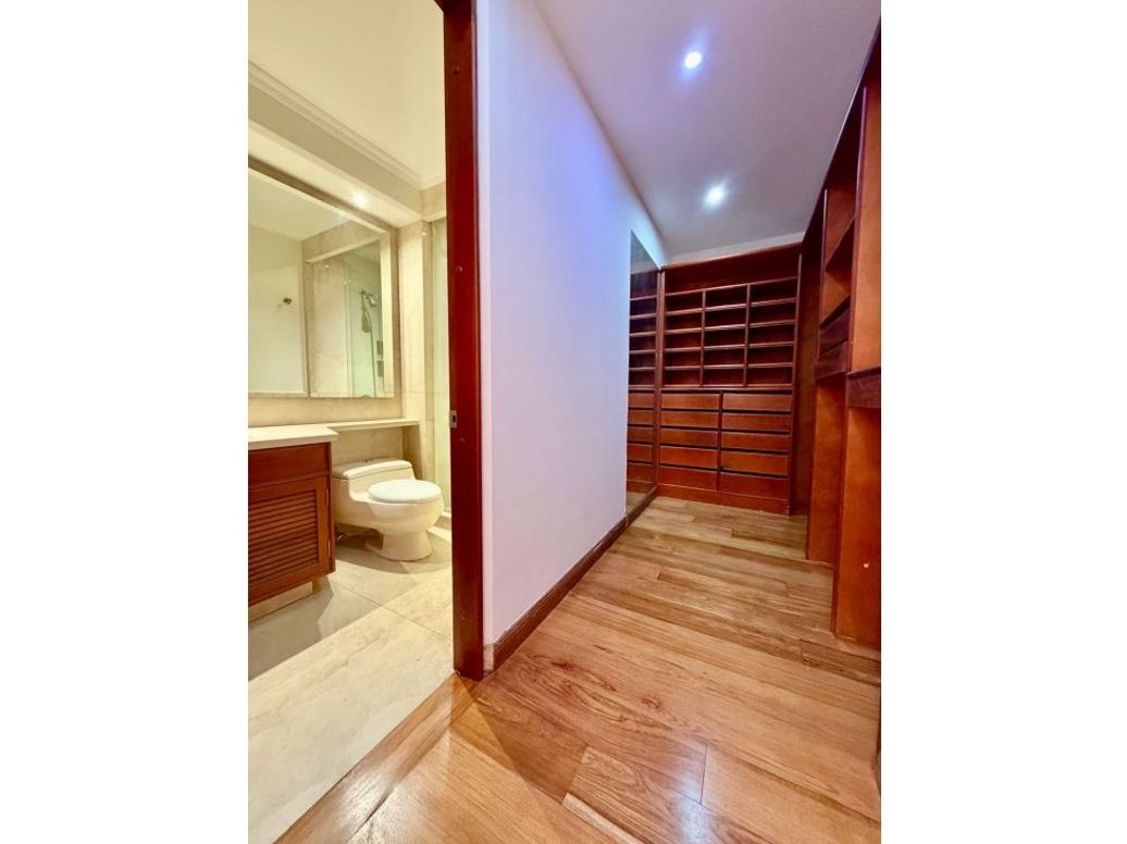 Apartamento de 4 alcobas en venta en Ciudadela Real, Bogotá, 318 m² · foto 10 de 20