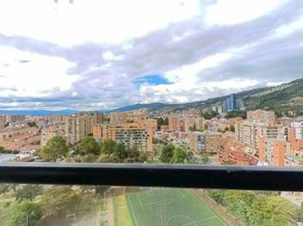 Apartamento de 3 alcobas en venta en Acacias Usaquen, Bogotá, 83 m² · foto 3 de 20