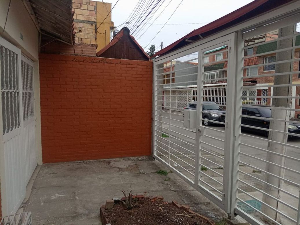 Casa de 3 alcobas en arriendo en Madelena I Y Ii, Bogotá, 120 m² · foto 3 de 13