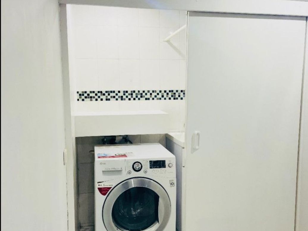 Casa de 5 alcobas en venta en Estoril, Bogotá, 330 m² · foto 11 de 20