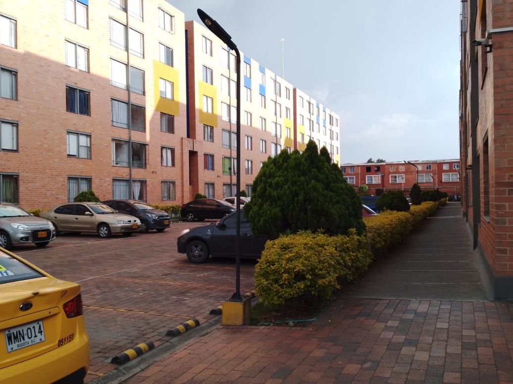 Apartamento de 2 alcobas en venta en Rodesia, Bogotá, 43 m² · foto 4 de 18