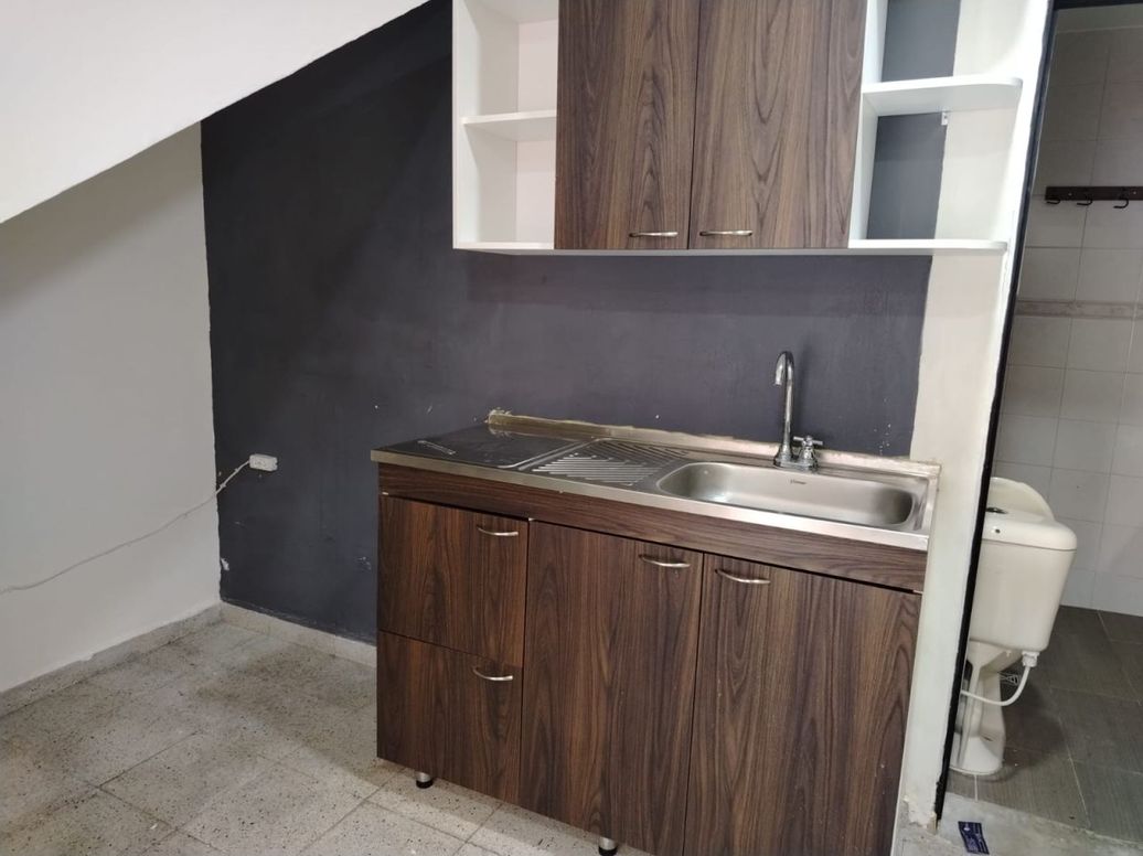 Apartaestudio en Arriendo en Los Naranjos, Comuna 9, Envigado en Los Naranjos