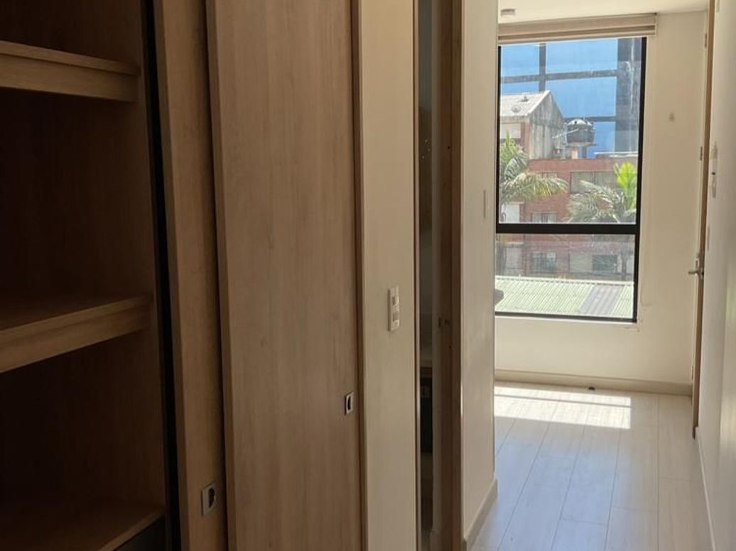 Apartamento de 1 alcoba en venta en Chapinero Central, Bogotá, 18 m² · foto 3 de 20