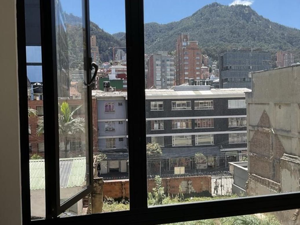 Apartamento de 1 alcoba en venta en Chapinero Central, Bogotá, 18 m² · foto 12 de 20