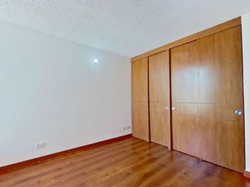 Apartamento de 2 alcobas en venta en Las Flores, Bogotá, 51 m² · foto 7 de 12
