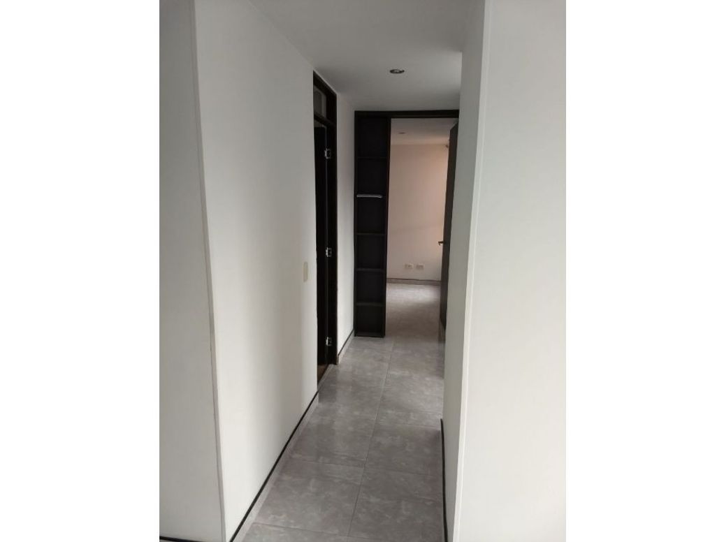 Apartamento de 3 alcobas en venta en Las Margaritas, Bogotá, 52 m² · foto 8 de 16