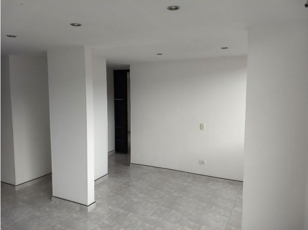 Apartamento de 3 alcobas en venta en Las Margaritas, Bogotá, 52 m² · foto 2 de 16