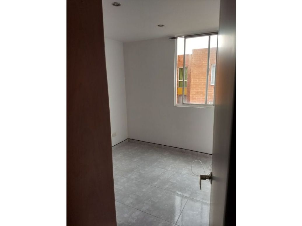 Apartamento de 3 alcobas en venta en Las Margaritas, Bogotá, 52 m² · foto 6 de 16