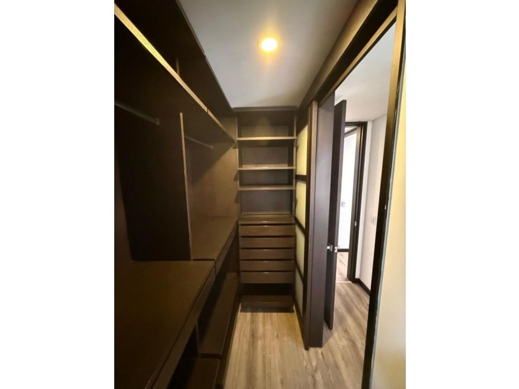 Apartamento de 3 alcobas en venta en Chicó Navarra, Bogotá, 135 m² · foto 19 de 20