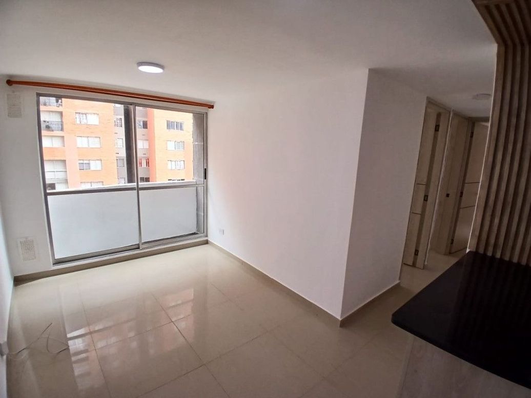 Apartamento de 3 alcobas en arriendo en H.B., Bogotá, 46 m² · foto 3 de 16
