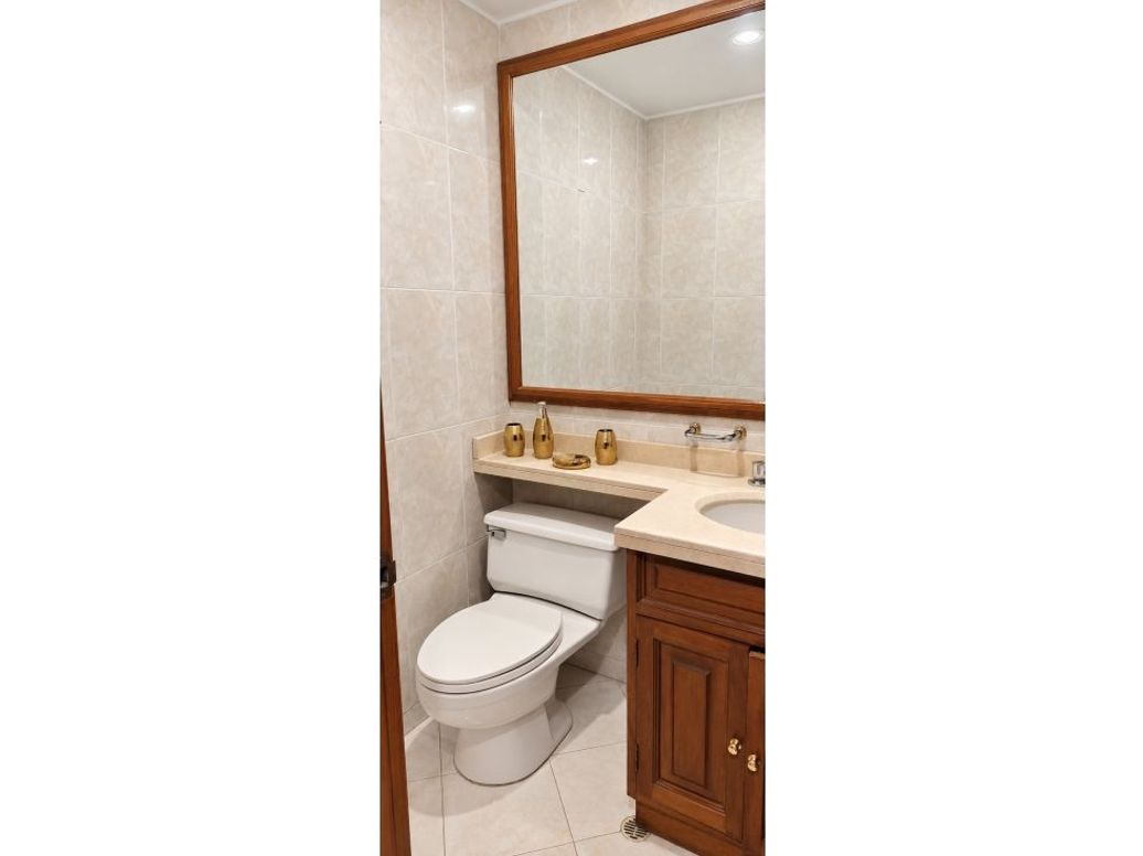Apartamento de 4 alcobas en venta en Calatrava, Bogotá, 258 m² · foto 3 de 20