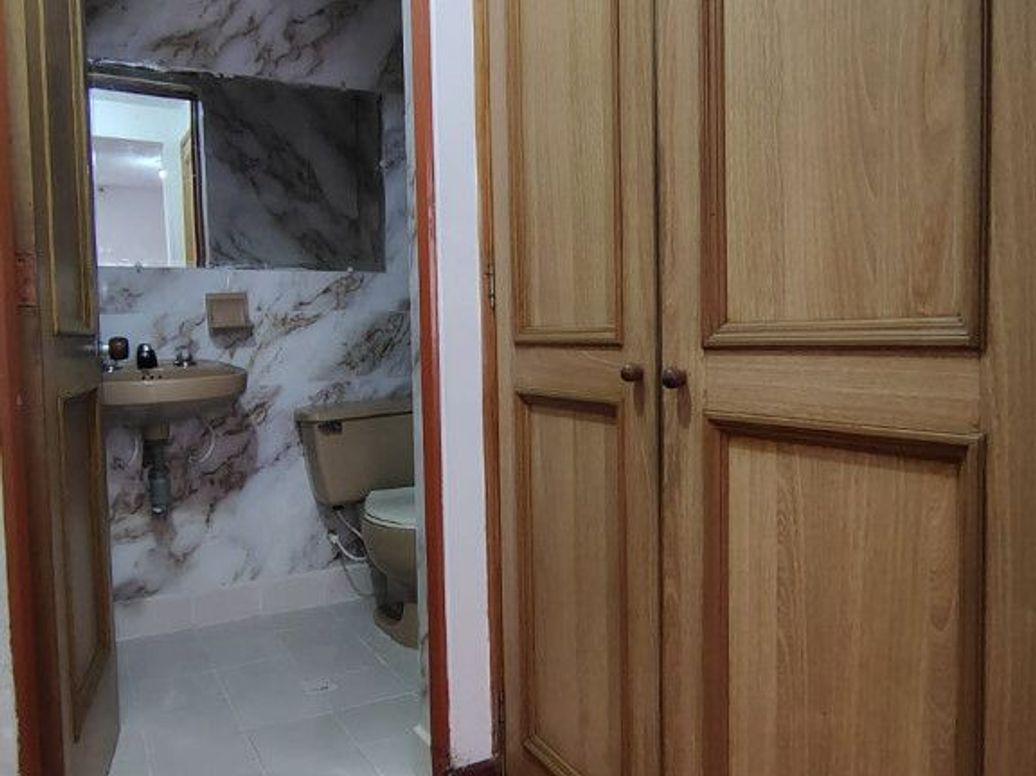 Apartamento de 3 alcobas en venta en Rafael Núñez, Bogotá, 89 m² · foto 10 de 13