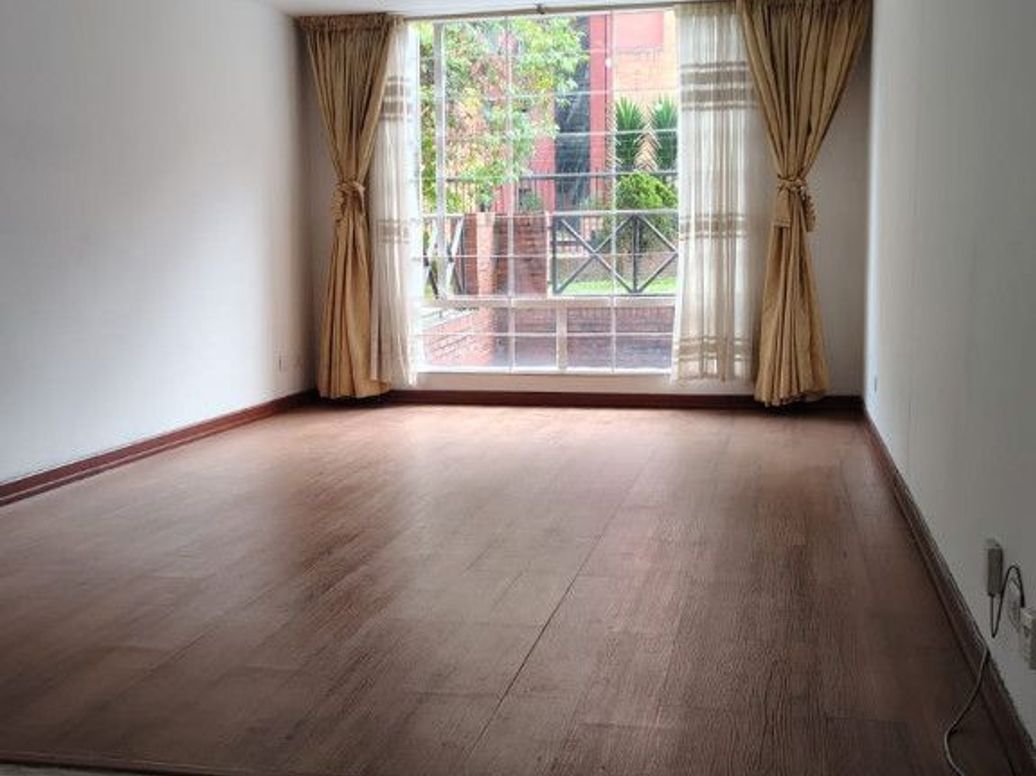 Apartamento de 3 alcobas en venta en Rafael Núñez, Bogotá, 89 m² · foto 5 de 13